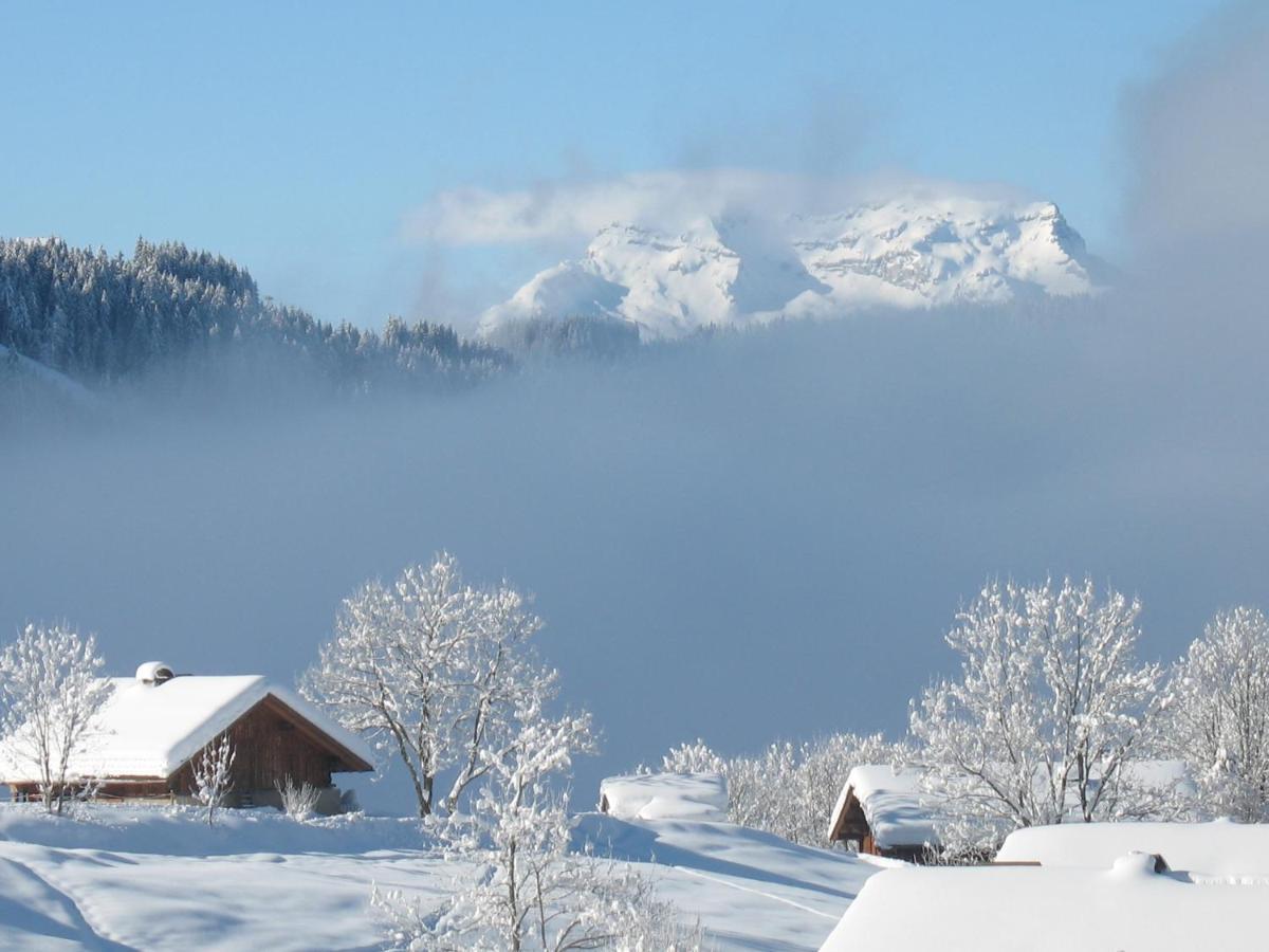 Hôtel Bellachat La Clusaz Esterno foto